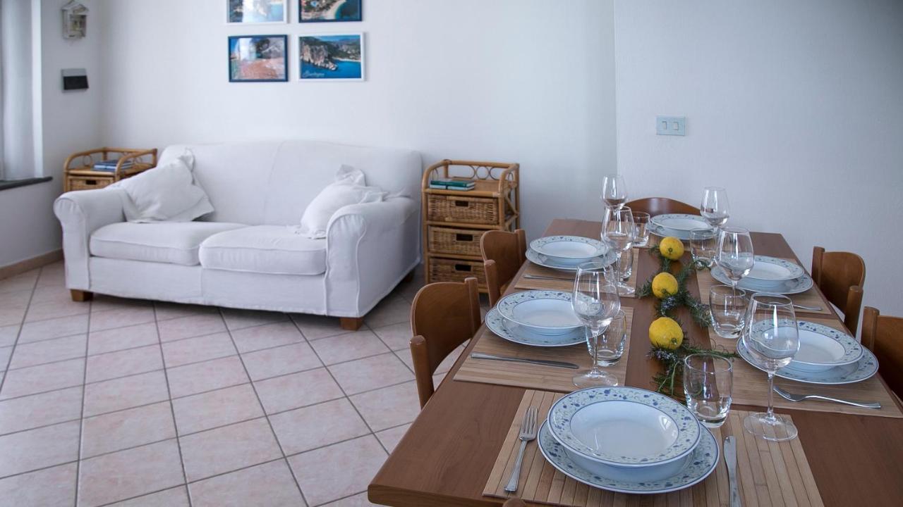 Oasi In Centro - Cala Gonone Apartman Kültér fotó