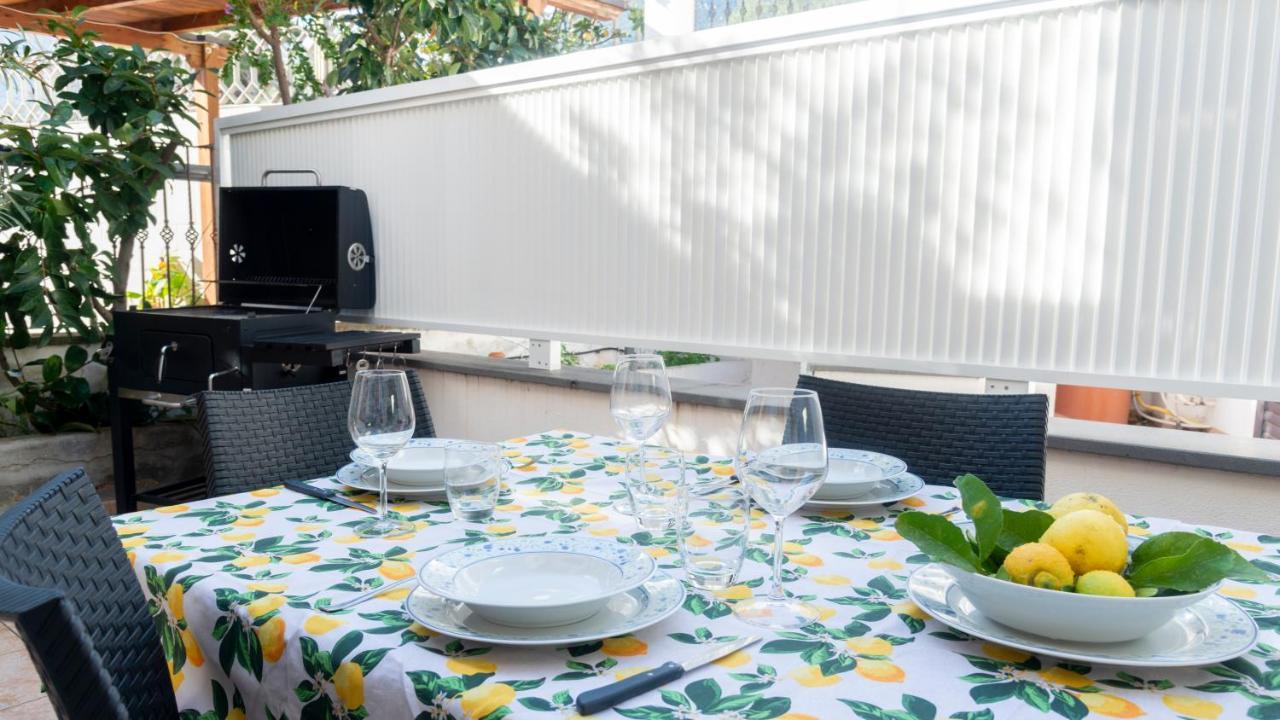 Oasi In Centro - Cala Gonone Apartman Kültér fotó